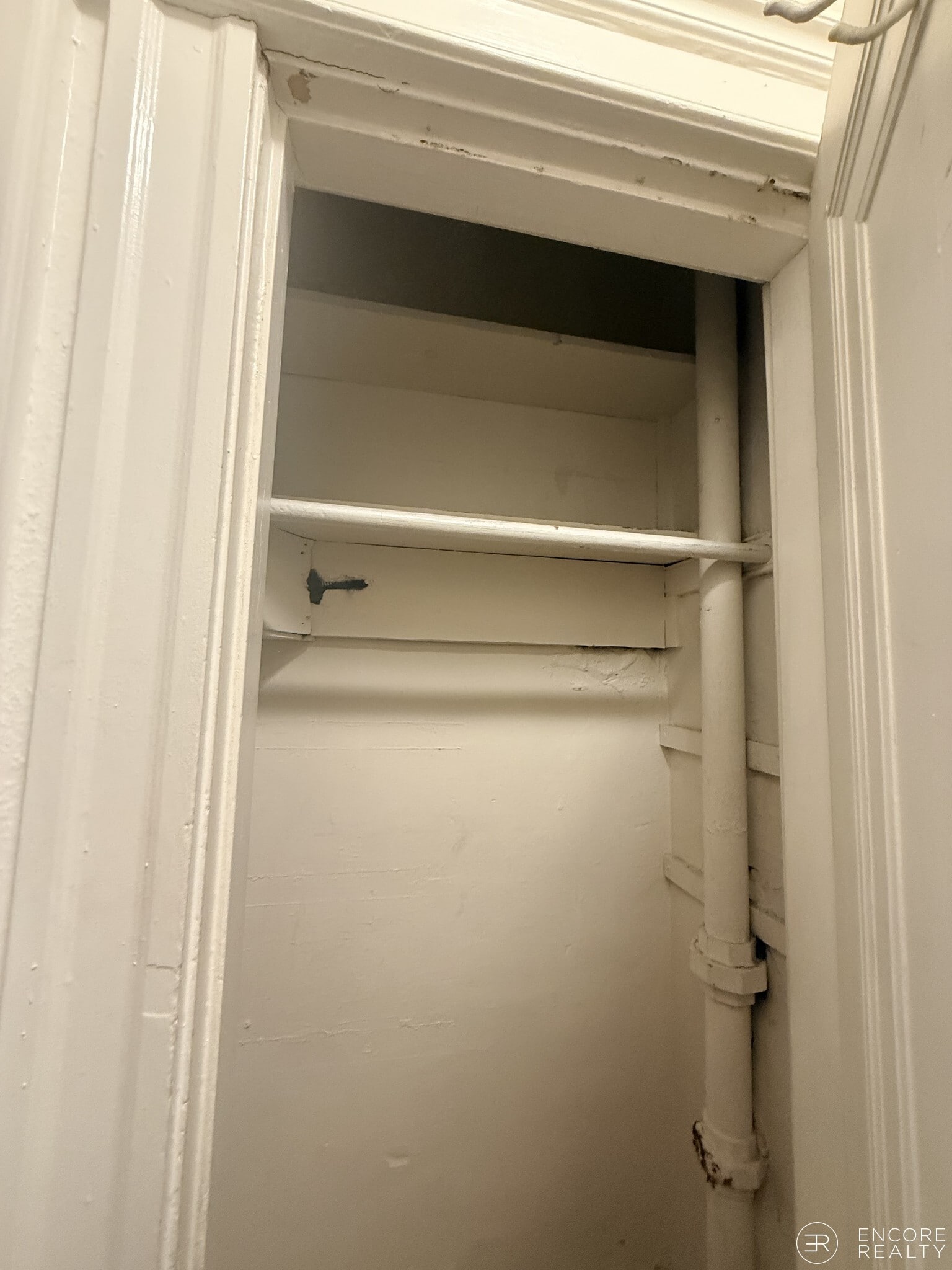 Building Photo - 110 Riverway