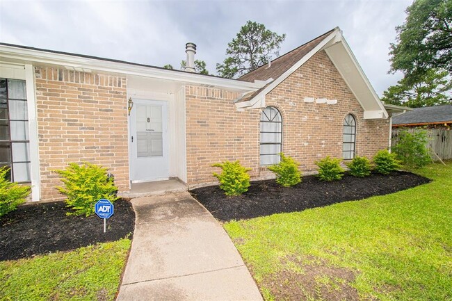 Building Photo - 14226 Morinscott Dr