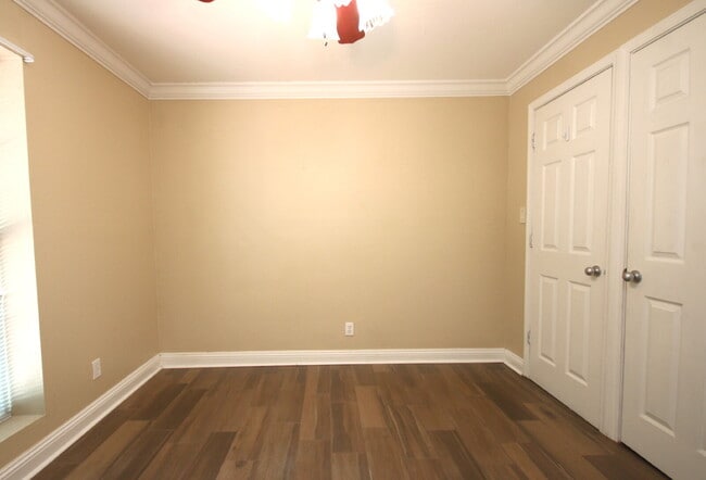 Building Photo - Waterfront Condo Living in East Hill with ...