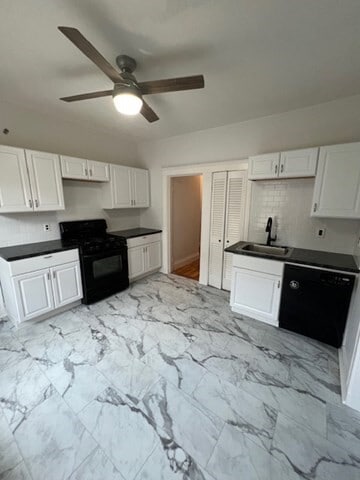 Building Photo - 136 Homestead St