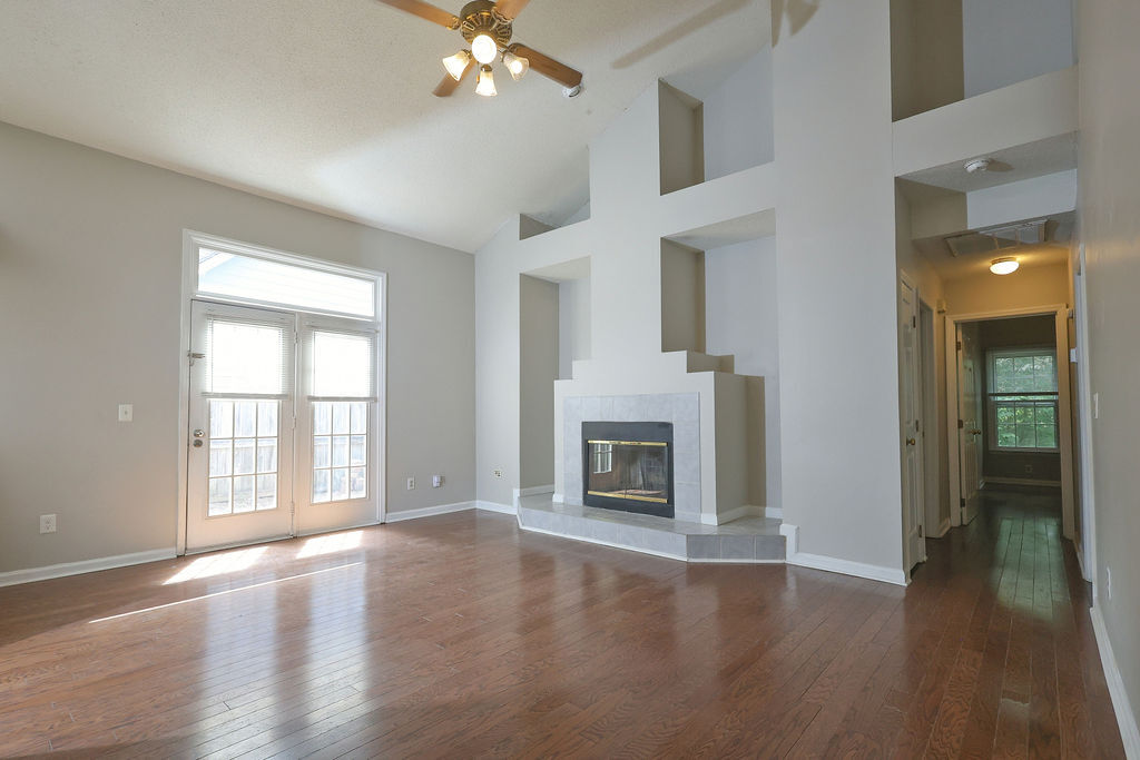Building Photo - 112 Buena Vista Dr