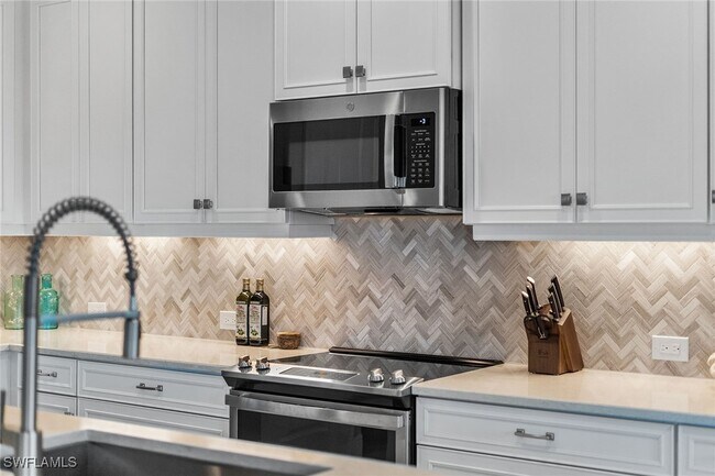 Building Photo - 2609 Seychelles Cir