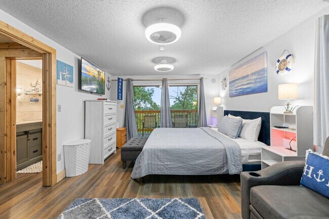 Building Photo - 2140 Battle Hill Rd