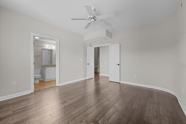 1st floor bedroom - 200 S Dawson St