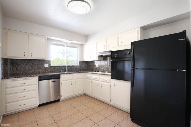 Building Photo - 2 br, 1 bath House - 26160 Falsterbor Drive