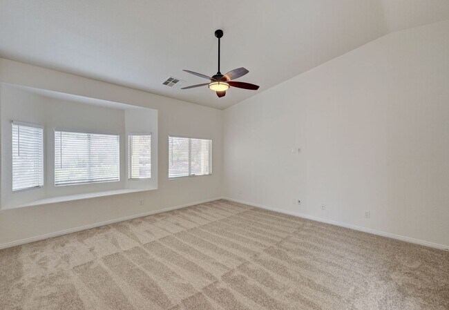 Building Photo - Beautiful 3 Bedroom Single Story Home in A...