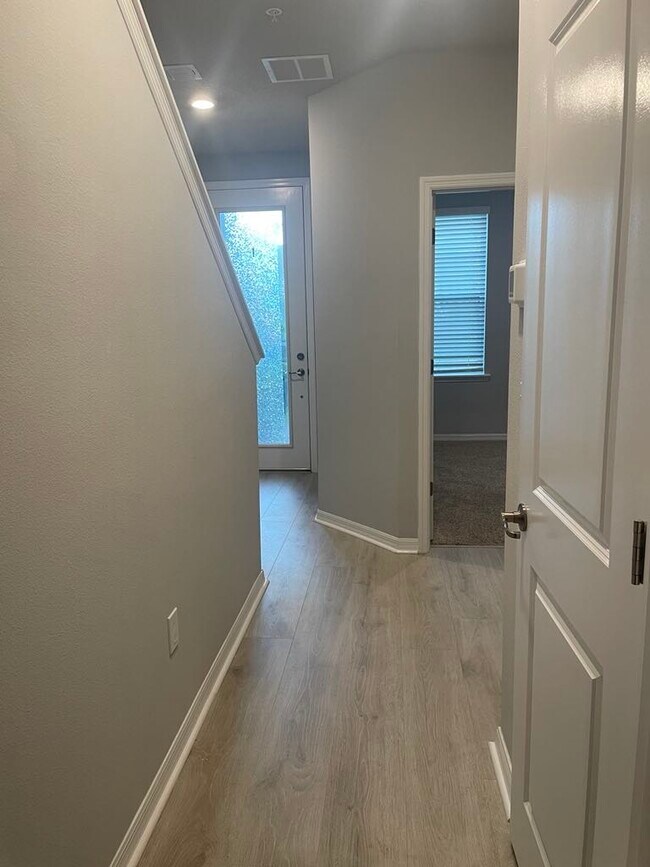 Building Photo - 8625 Tavistock Lakes Blvd