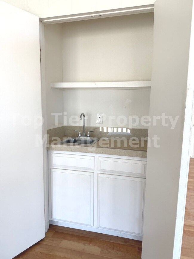 Building Photo - ***Beautiful Oceanfront 3 bed, 2 bath, 2,076 sqft House in Carlsbad Village - Available 06/15***