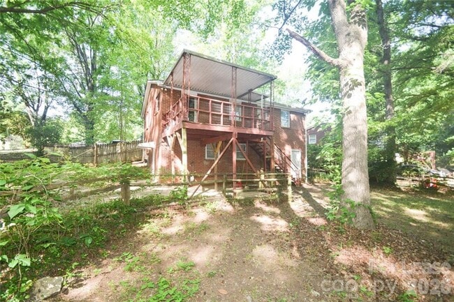 Building Photo - 2143 Finchley Dr