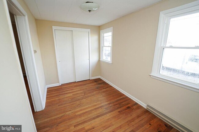 Building Photo - 101 Taylor Ave