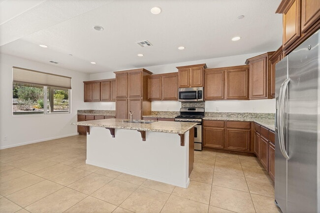 Building Photo - 73771 Picasso Dr