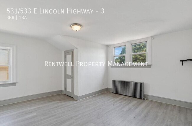 Building Photo - 531/533 E Lincoln Highway-3