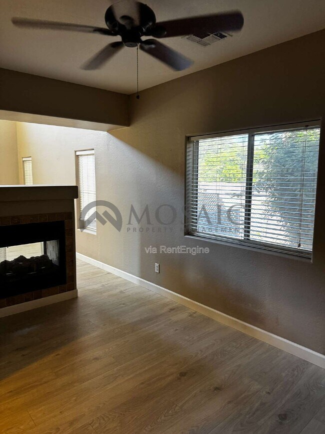 Building Photo - 3356 E Mayberry Ave