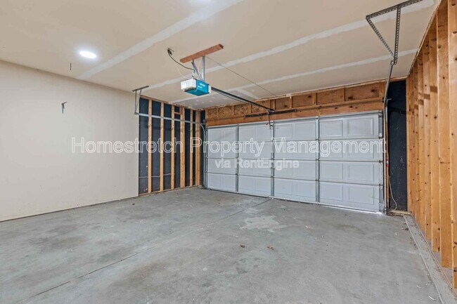 Building Photo - 1117 Athena Way
