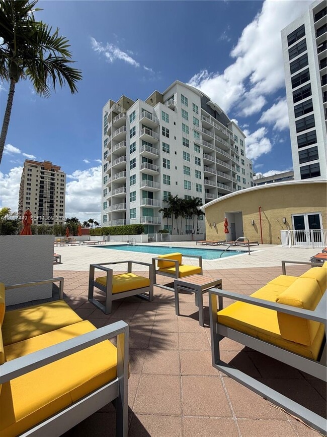 Building Photo - 3180 SW 22nd Terrace