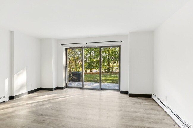 Building Photo - 6 Pheasant Walk