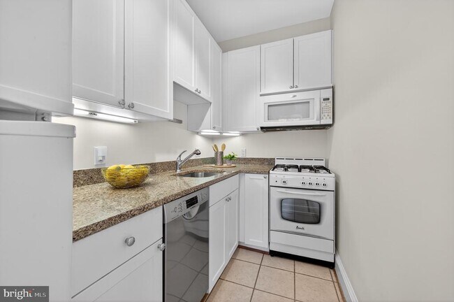 Building Photo - 3446 Connecticut Ave NW