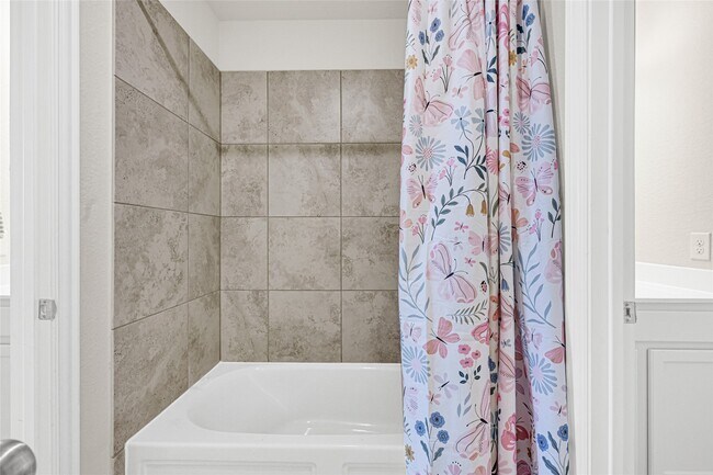 Building Photo - 12310 Woodnote Ln