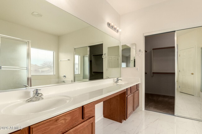 Building Photo - 18838 E Lark Dr