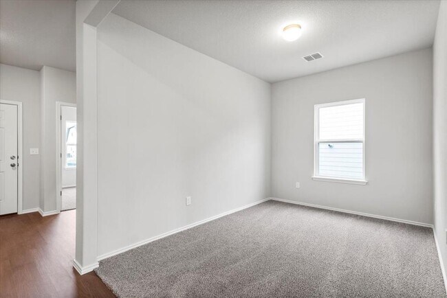 Building Photo - 5004 Sea Salt Dr