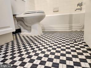 Building Photo - 1126 48th Pl NE