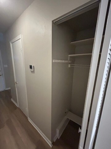 Building Photo - 1512 Skirmish Run Dr