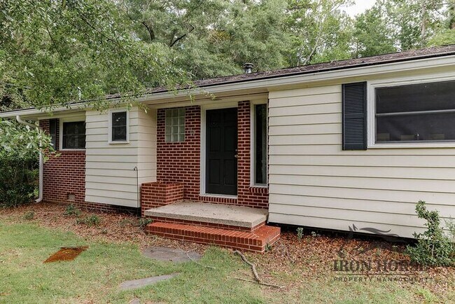Building Photo - 160 Harold Dr