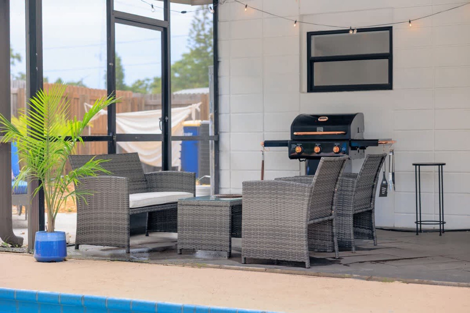 Building Photo - 1271 Woodlawn St