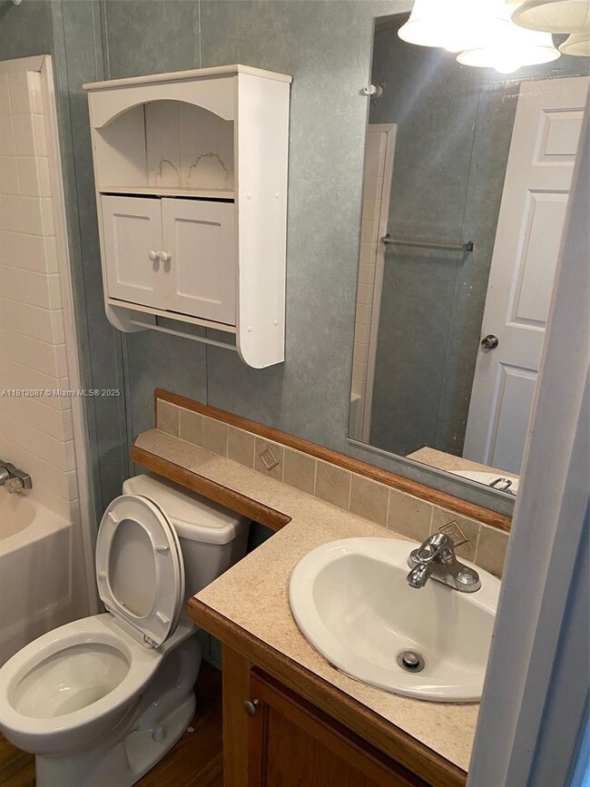 Building Photo - 11837 Watergate Cir
