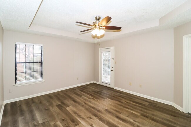 Building Photo - 6842 Theda Cove