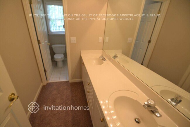 Building Photo - 3205 Christiana Cir