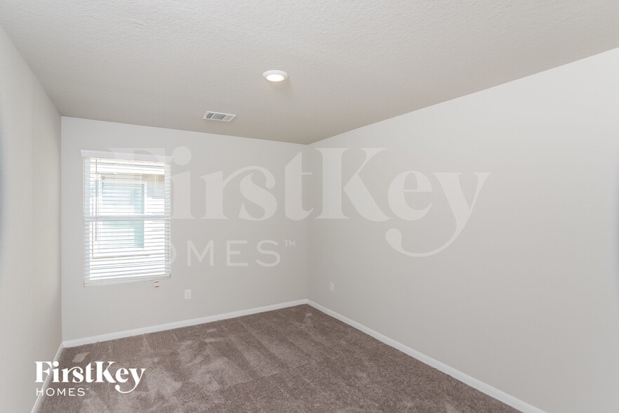 Building Photo - 1826 Morse Way