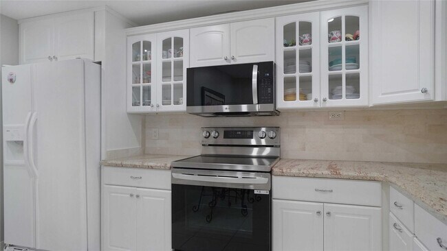 Building Photo - 3900 Galt Ocean Dr