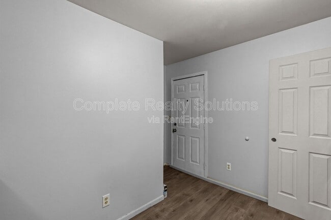 Building Photo - 4320 Rickey Dr