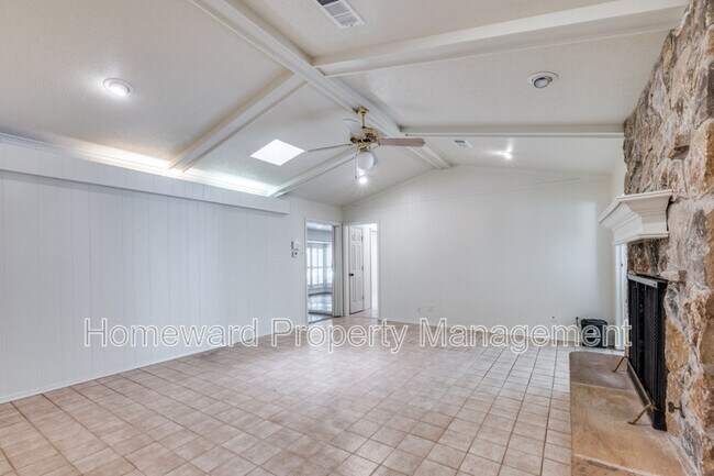 Building Photo - 1525 Cripple Creek Dr