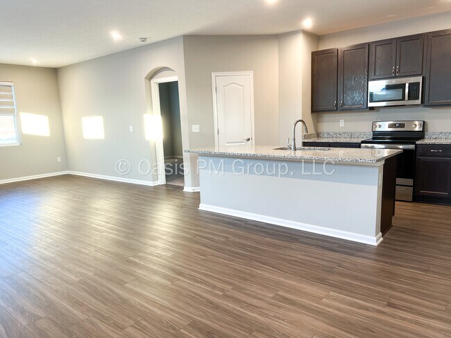 Building Photo - 521 Rochdale Run