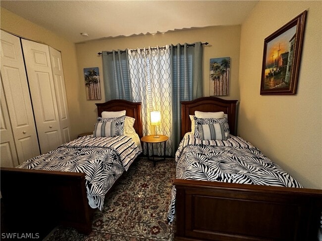 Building Photo - 10547 Carolina Willow Dr