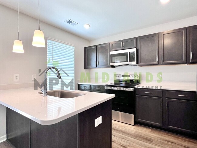 Building Photo - 3068 Harborview Dr
