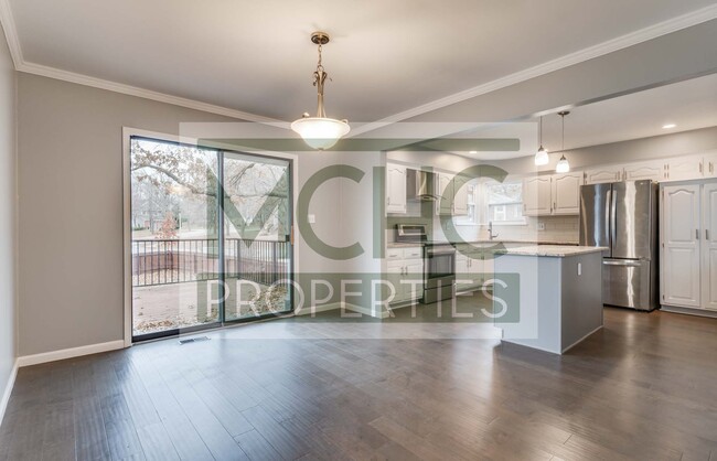 Building Photo - 7837 W 112th St
