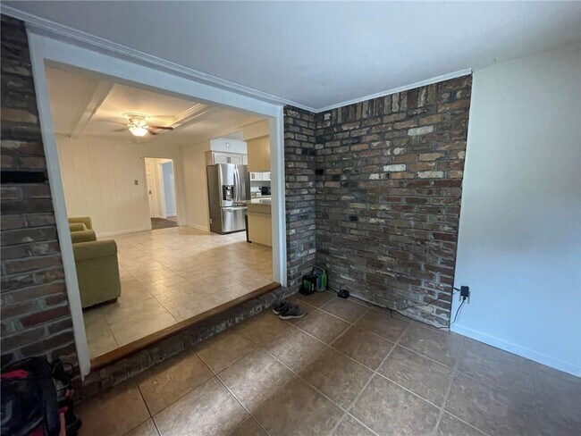 Building Photo - 2760 Brevard Dr