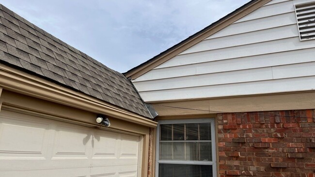 Building Photo - 1 Bed 1 Bath in Midwest City!