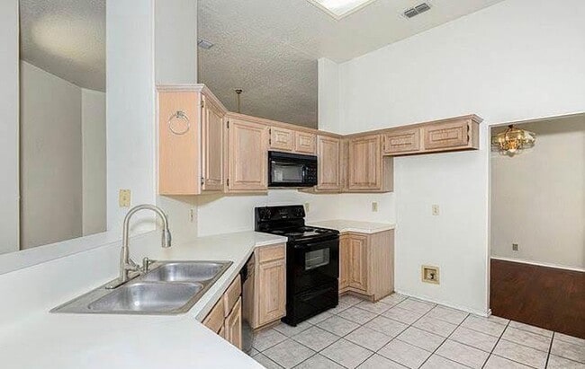 Building Photo - One Story With Open Floor Plan and Beautiful Oak Trees