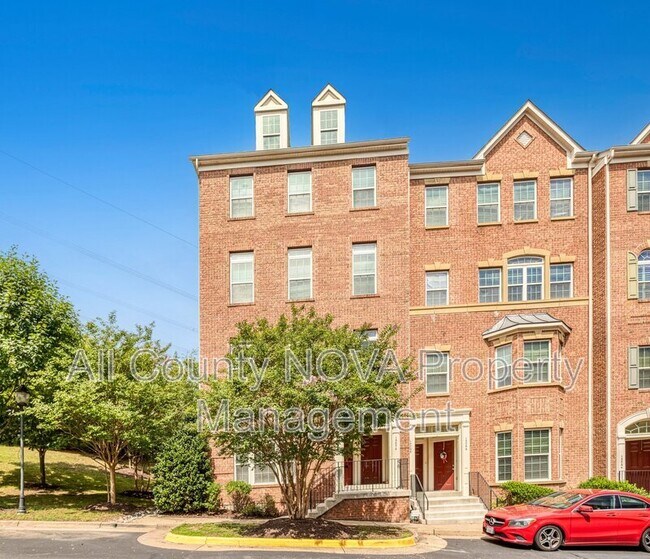 Building Photo - 15072 Leicestershire St