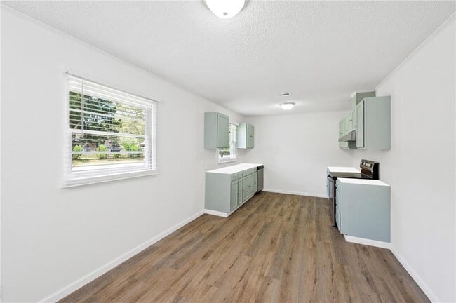 Building Photo - 522 Pine St