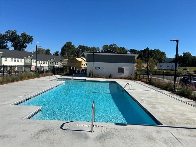 Building Photo - 1708 Gunnin Trce NW