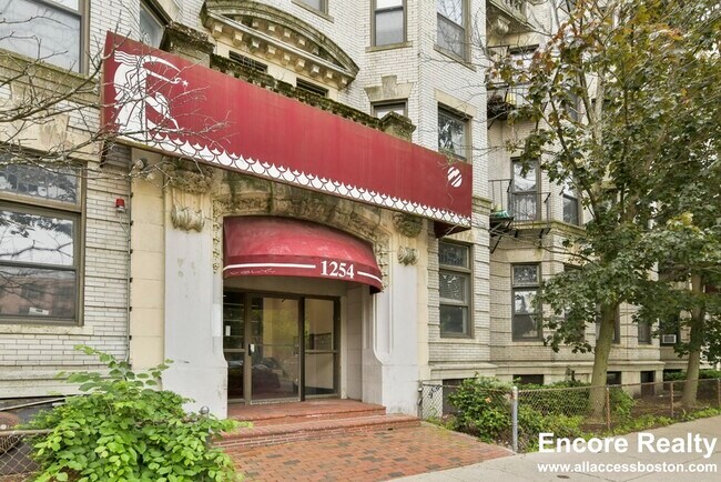 Building Photo - 1254 Commonwealth Ave
