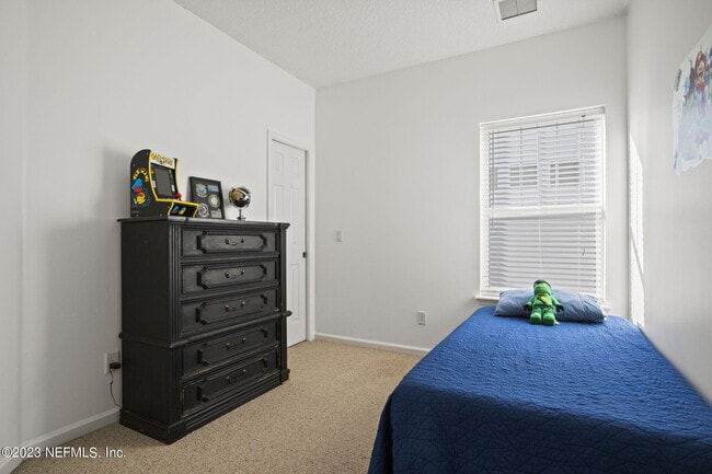 Building Photo - 781 Paradise Ln