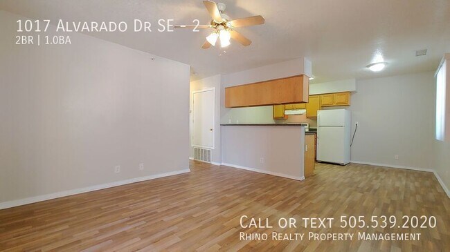 Building Photo - 1017 Alvarado Dr SE