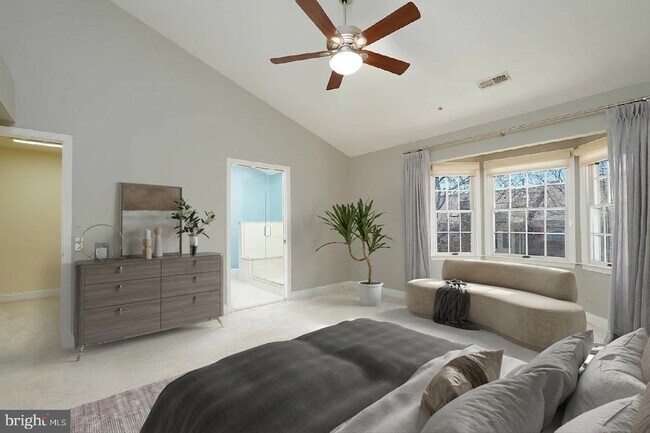 Building Photo - 28 Sterling Ct