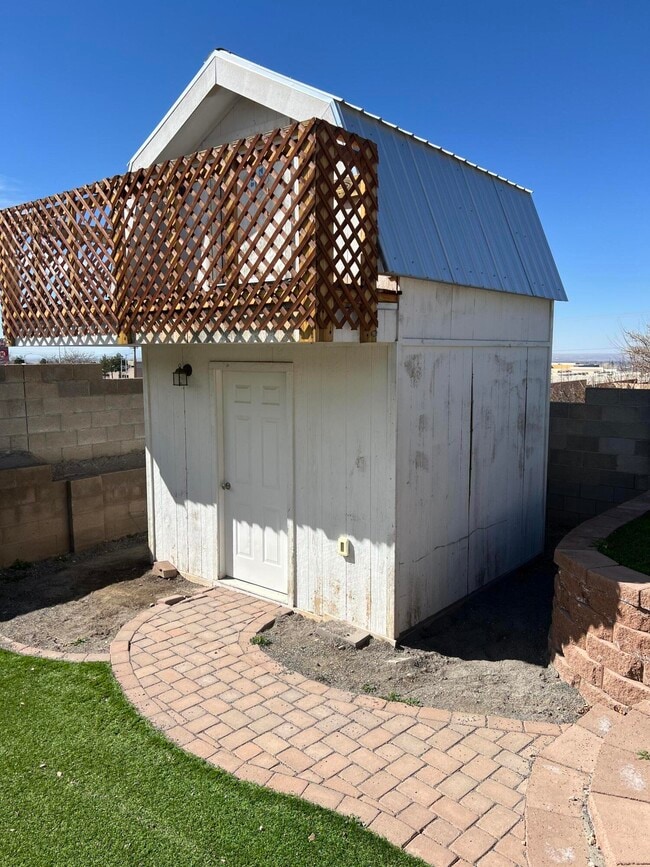 Building Photo - 13420 Reo Rd NE